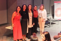 Renata Moraes, Roberta Anchieta, Priscilla Salaorni, Daniele Mattos e Alaíde Barbosa